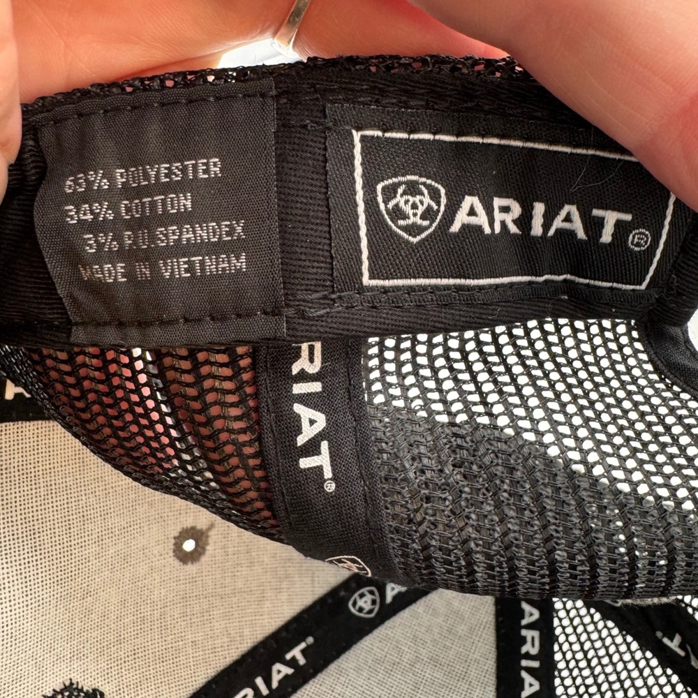 Ariat Mens Trucker Hat Grey Plaid Brim Embroidered Shield Logo Snapback Cap - Picture 4 of 5